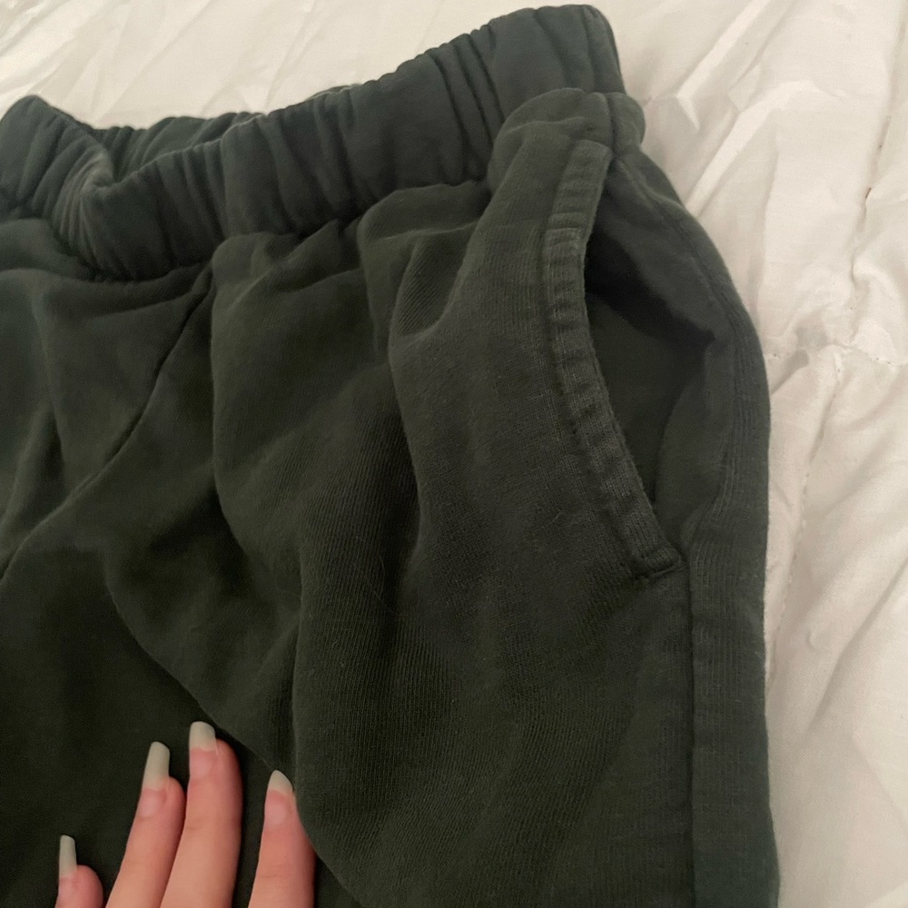 Brandy Melville Rosa Sweatpants